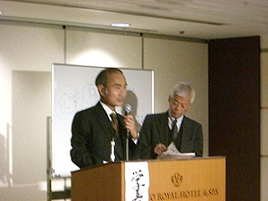 講演中の松原勲、澤村正宣両先生