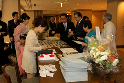 開設35周年記念パーティフォト集 記念講演「未来を見つめる三つの目」